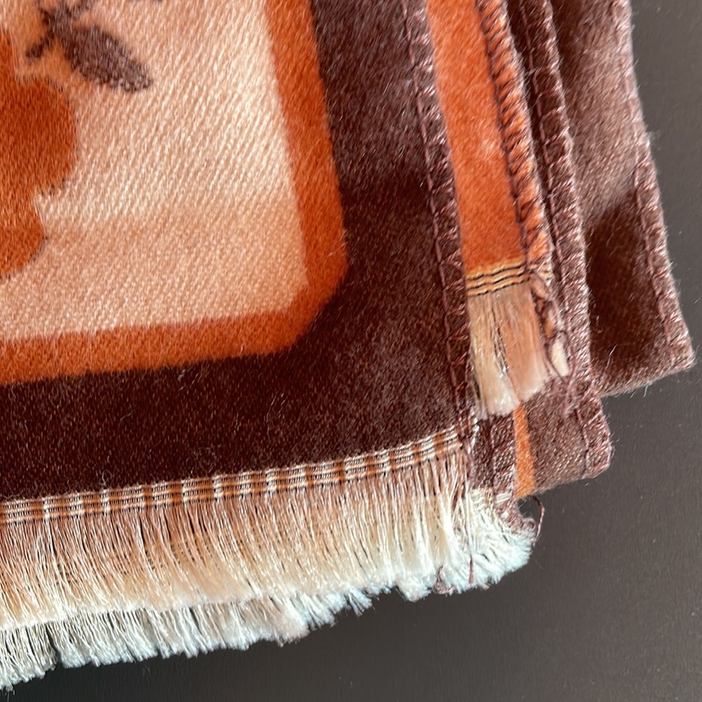 Scarf - Picture 3 of 6
